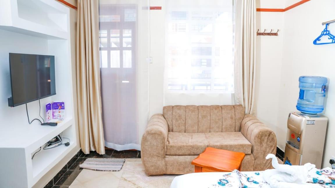 Nelly Fully Furnished Homestay Naivasha